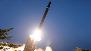 Corea del Norte prueba misil que podría superar 20 veces la velocidad del sonido