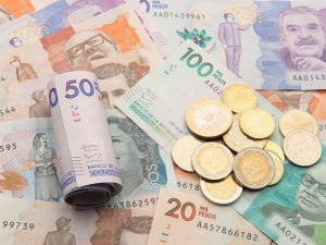 Duque propone incrementar el salario mínimo a un millón de pesos