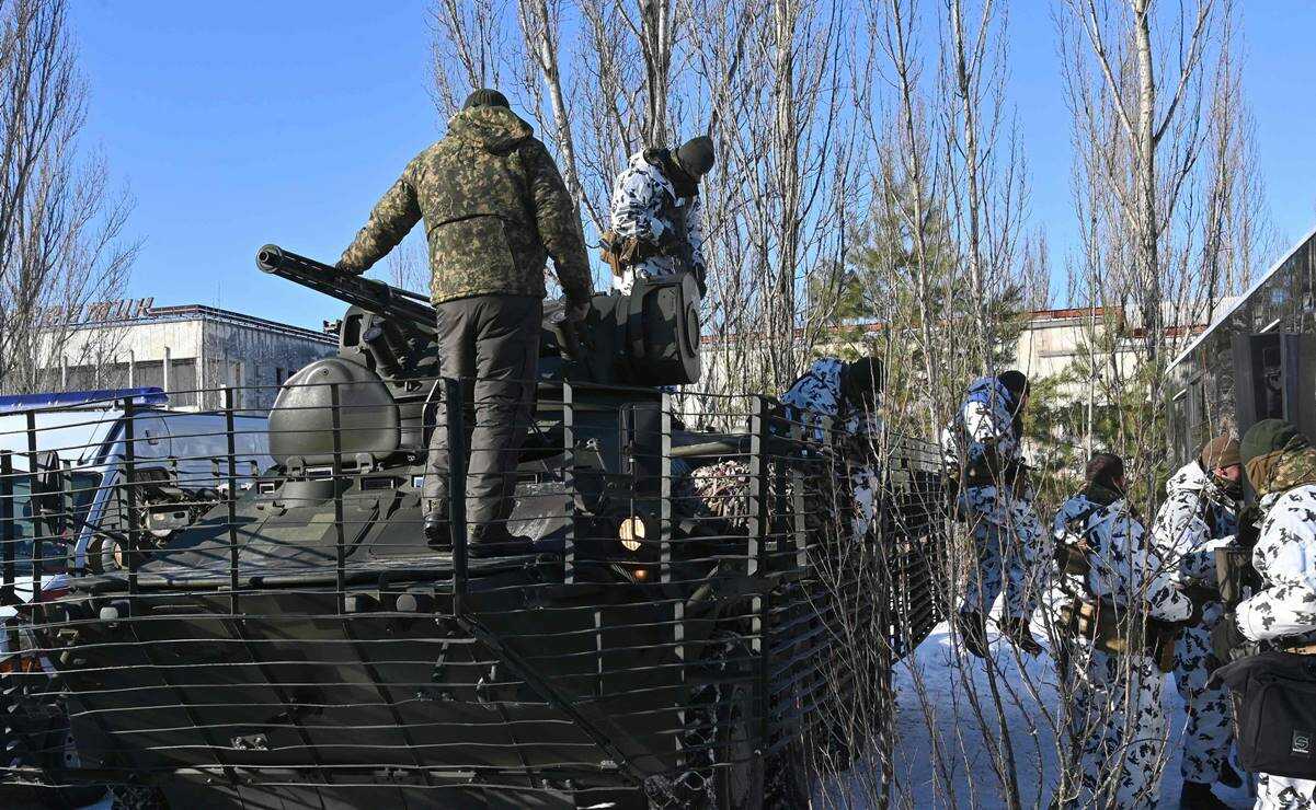 Con bombardeos, Rusia inicia operación especial contra Ucrania