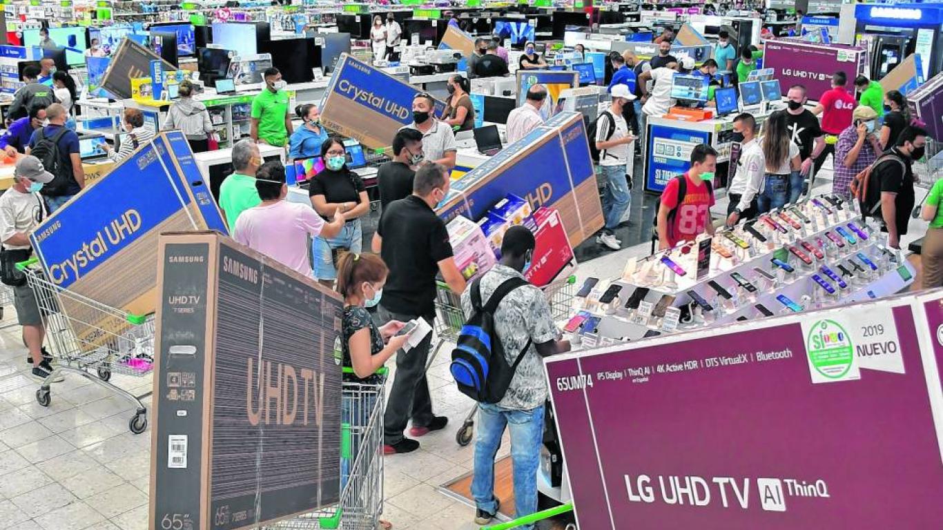 Horarios extendidos y descuentos adicionales en el primer ‘Día sin IVA’