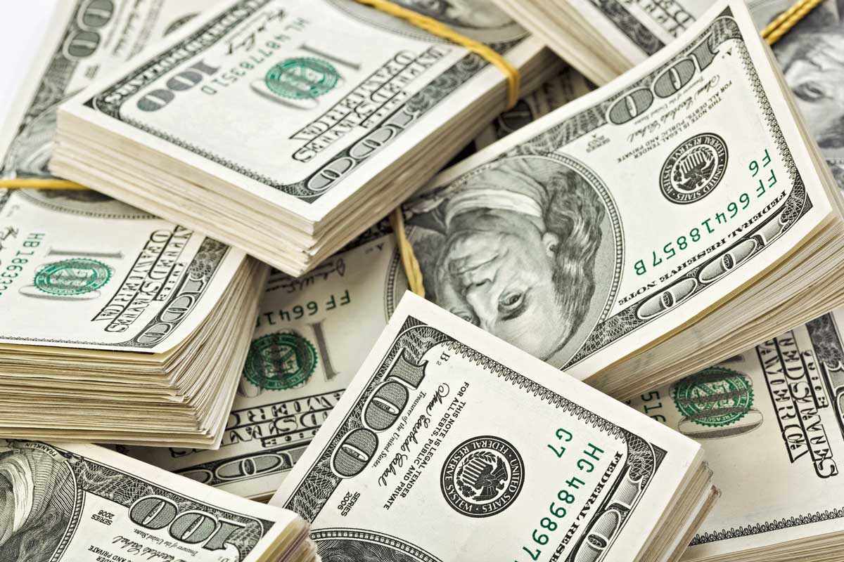 El dólar supera los $4.000 por primera vez desde enero