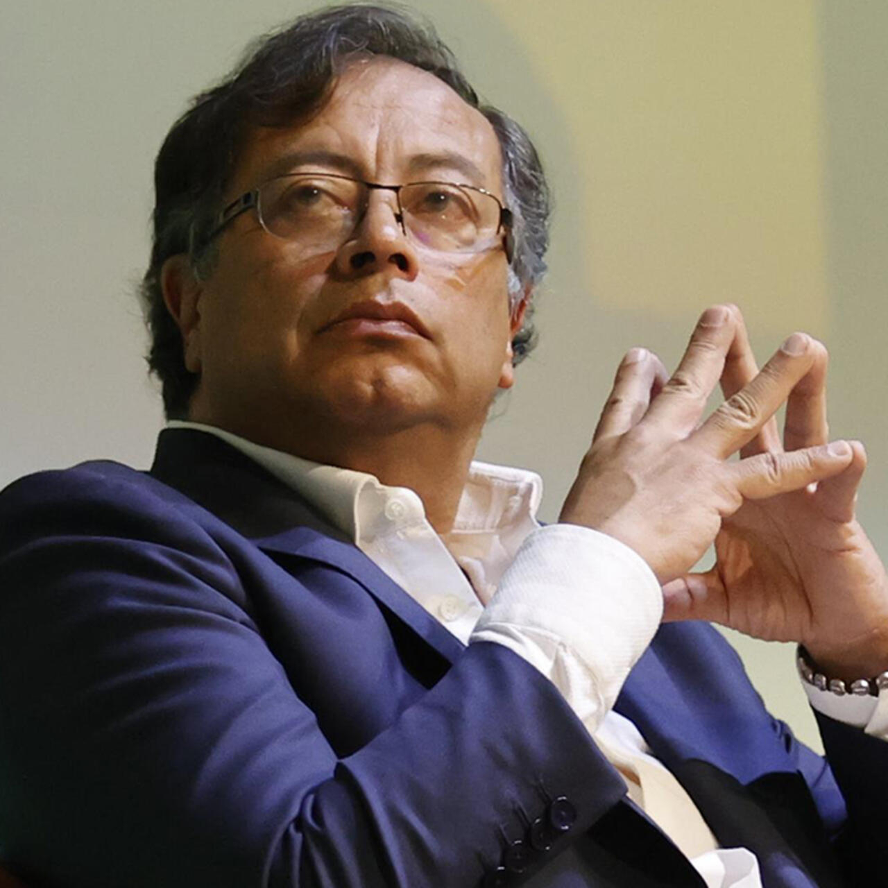Gustavo Petro en Silencio Ante la Aprobación de su Reforma a la Salud: Incertidumbre sobre su Postura y Paradero