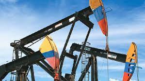 Presidente Petro Anuncia Moratoria en Nuevos Contratos de Energía Fósil en Colombia