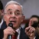 Álvaro Uribe: Firme Defensa a su Hermano Frente a Acusaciones Paramilitares