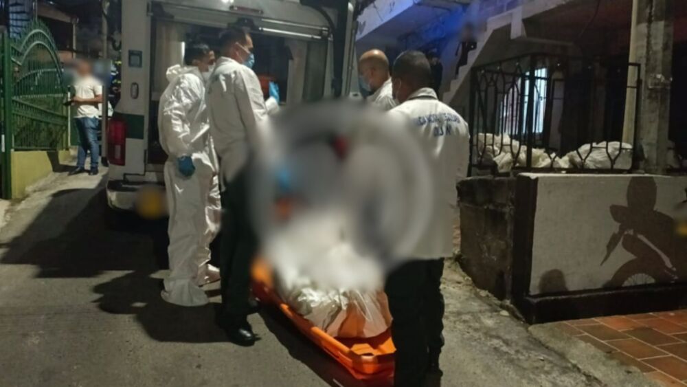 Hallazgo macabro en Medellín: Mujer asesinada y encontrada en una maleta en el barrio Doce de Octubre