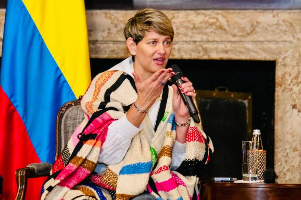 Controversia en Colombia por los Lujos de la Primera Dama: Gastos Excesivos Financiados con Fondos Públicos