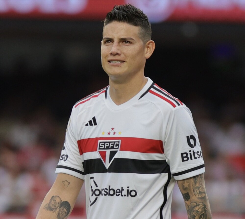 James Rodríguez, en la Cuerda Floja en São Paulo