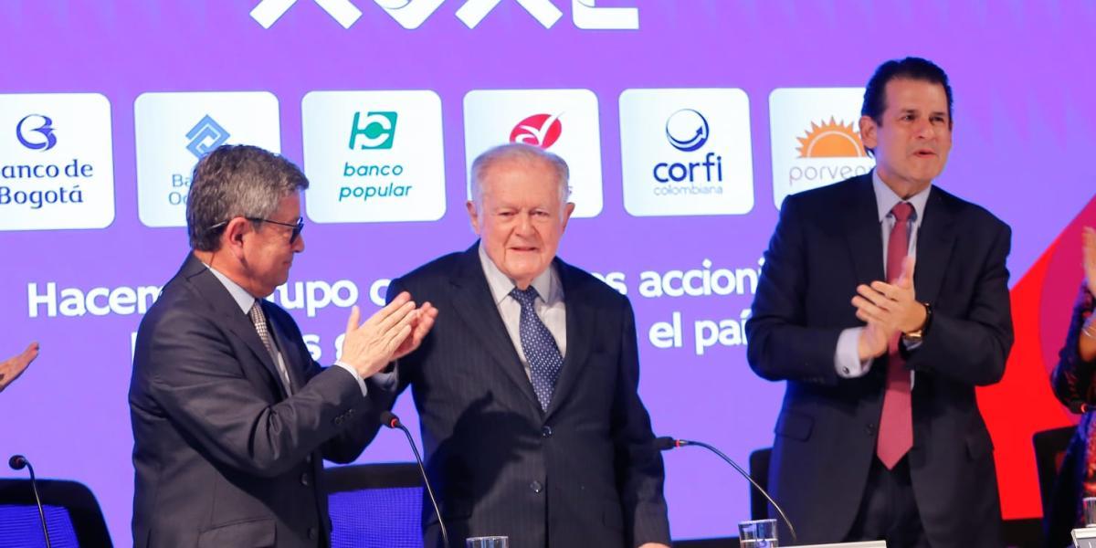 Luis Carlos Sarmiento Angulo Anuncia su Retiro de la Presidencia de Grupo Aval