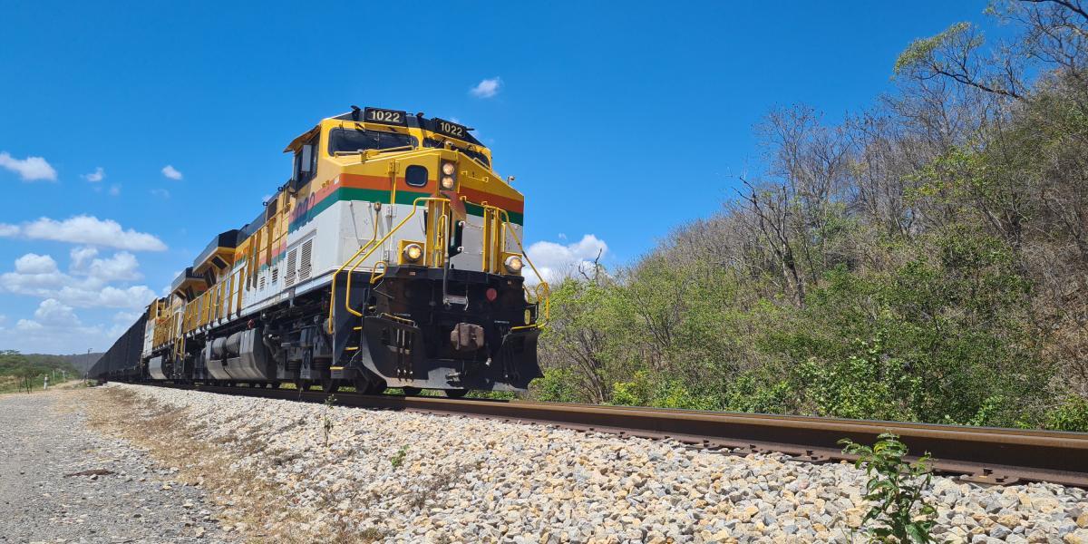 El Proyecto Ferroviario del Gobierno de Gustavo Petro: Una Alternativa al Canal de Panamá