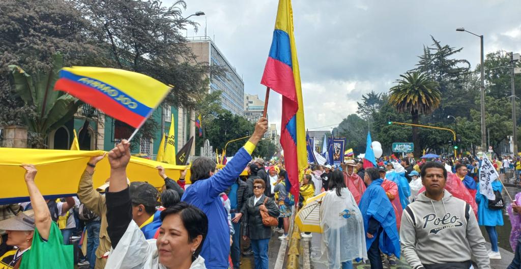 Multitudinarias Protestas Contra Gustavo Petro: Un Reflejo de la Disconformidad Ciudadana