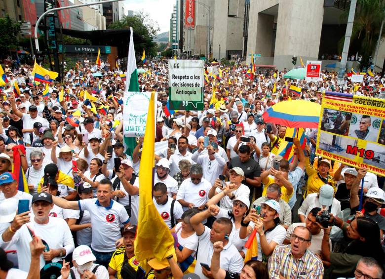 Marchas Contra el Gobierno de Gustavo Petro: Colombia se Prepara para una Jornada de Protesta