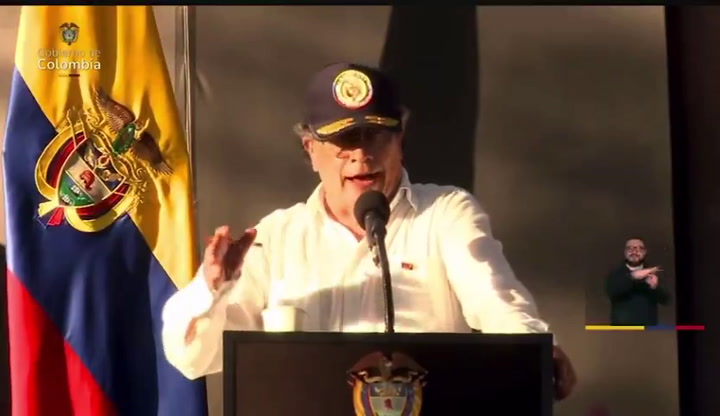 Gustavo Petro critica a congresistas por hundir reforma tributaria: "Malditos legisladores"